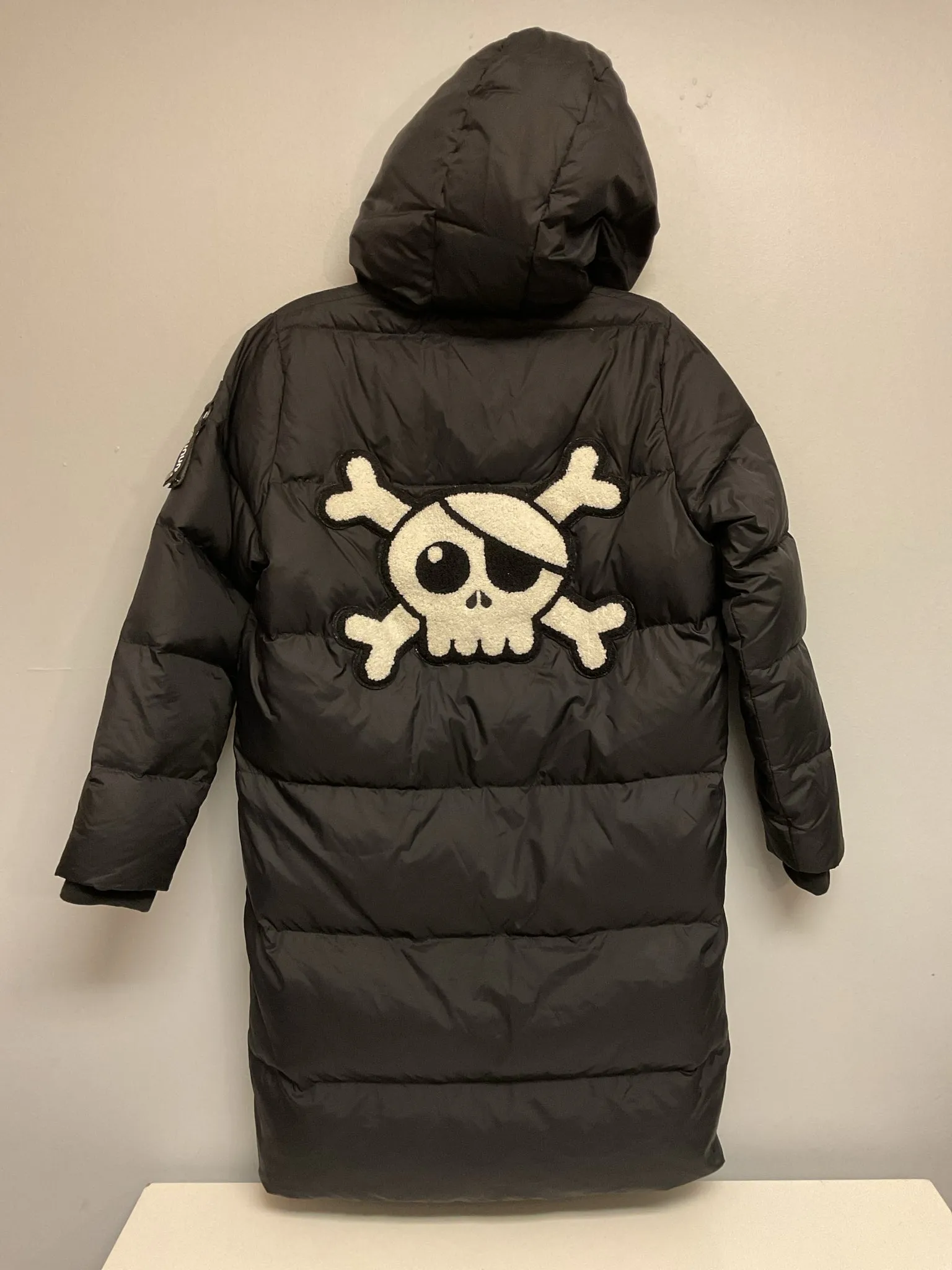 nununu Size 12 Black Skull Down Big Boys Coats