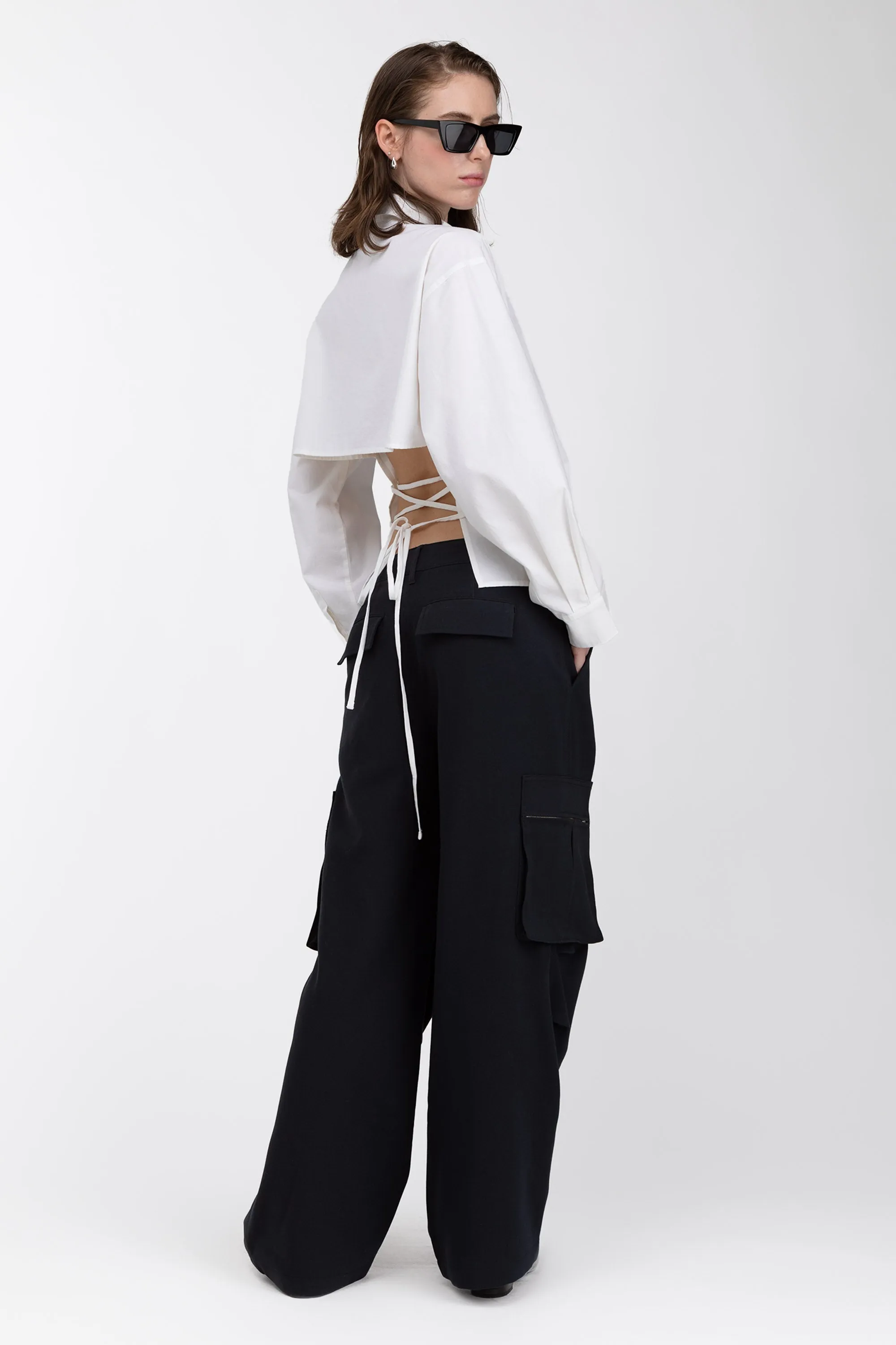 WIDE LEG SUITING PANT WITH CARGO POCKETS